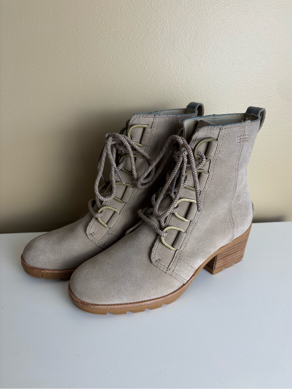 Sorel Women's Cate Waterproof Suede Lace Up Heeled Boots Size 6